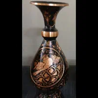 گلدان قلمکاری شده مس. ۲ تومن