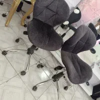 صندلی  و اینه