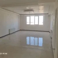 اپارتمان ۹۰ متری+۴۰ متر حیاط اختصاصی