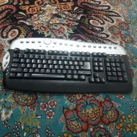 کیبورد در حد نو قیمت ۲۰۰۰۰۰تومان