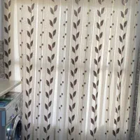 پرده کاملا نو و تمیز