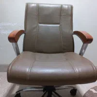 صندلی کامپیوتر چرمی