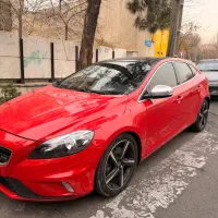 ولوو وی ۴۰ ار دیزاین ۴۰ تا کار