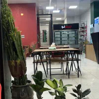 به یک صندوق دار خانم و یک کارگر ساده آقا نیازمندیم