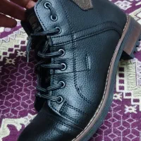 یک جفت نیم پوت اسپرت