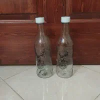 دو عدد بطری