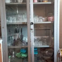 کمد یا کتاب خانه