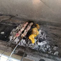 کارگر و منقل دار کبابی