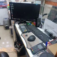 میز و ویترین موبایل‌فروشی شیک و تمیز، قیمت مناسب|حراج|مشهد, توس (بلوار توس)|دیوار