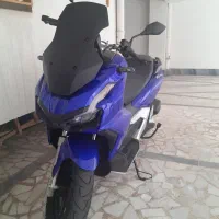 Adv 180 کهربا