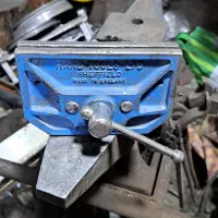 گیره رومیزی نجاری