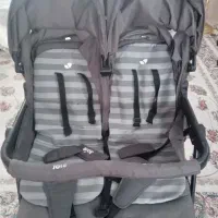 کالسکه دوقلو