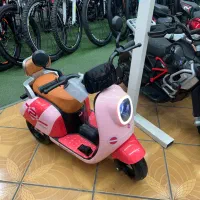 موتورشارژی وسپای دورنگ