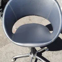 ۷عدد صندلی جادار سالم در حد نوع