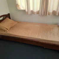 تختخواب چوبی تک نفره به همراه تشک خوشخواب|تخت و سرویس خواب|مشکین‌دشت, |دیوار