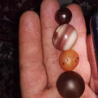 سنگهای گرد سوراخدار|بدلیجات|مراغه, |دیوار