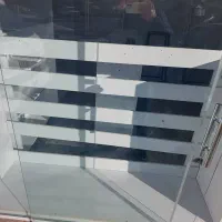 قفسه و ویترین