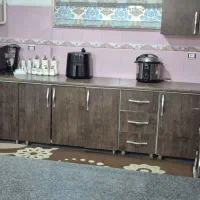 کابینت همراه با سینک وهود ویک عدد درب ورودی