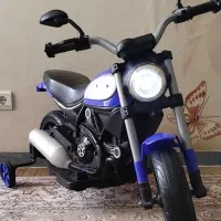 اسباب بازی ‌موتور شارژی