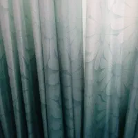 پرده بسیار تمیز شیک در حد نو