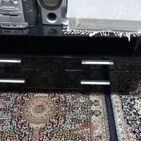 میز تلویزیون تمام شیشه