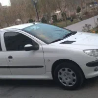 ۲۰۶  SD   V8سفید