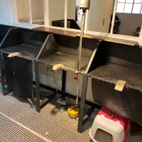 میز تمام آهنی