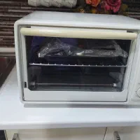 توستر آپریل