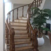 پله پیچ چوبی