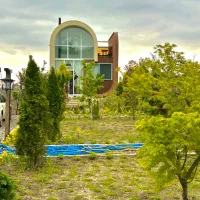 اجاره کلبه ویلای مینیمال دل جنگل با جکوزی