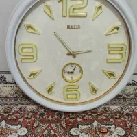 ساعت دیواری شب نما