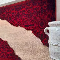 تابلو بزرگ فرش قرمز مدرن