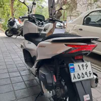 هوندا pcx160 سفید صدفی ۱۴۰۰ تمیز