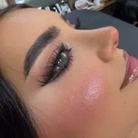 لاین اجاره ناخن و.... میکاپ شنیون همراه عروس