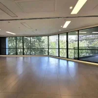 ۳۰۰ متر اداری کلیدنخورده