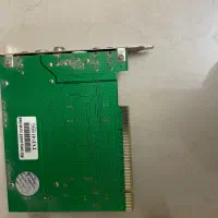 قطعات کامپیوتر روی میزی