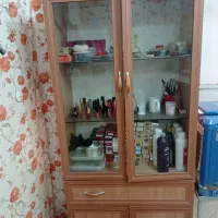 کمد ویترین دار