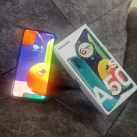 گوشی عروسک تمیز a۵۰s