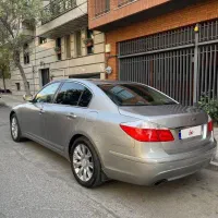جنسیس سدان ۲۰۱۰ دوموس
