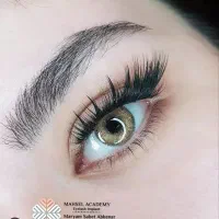 کاشت و اکستنشن مژه