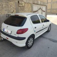 ۲۰۶ خونگی و بکر