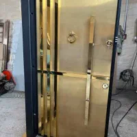 ساخت و نصب حرفه ای انواع درب های ضد سرقت وچوبی|خدمات پیشه و مهارت|اصفهان, باغ فدک|دیوار