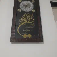 ساعت دیواری در حد نو.