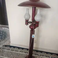 آواژور ایستاده