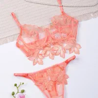 لباس زیر، کاستوم زنونه