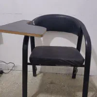 صندلی دسته دار چرمی