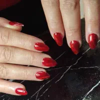 کاشت ناخن دست و پا با قیمت مناسب در آستانه اشرفیه