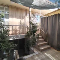 یک-طبقه-زیر-زمین-دار-شرق-شهر