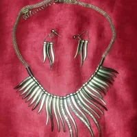 گردن بند و گوشواره طلا|جواهرات|اردبیل, |دیوار