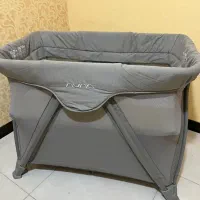 تخت و پارک نوزاد آمریکایی NUNA